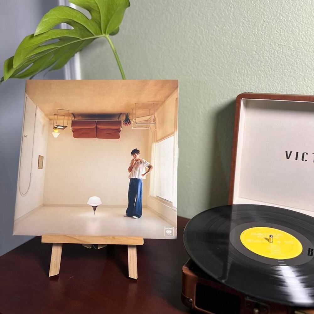 Harry Styles Harry’s House 180g Black Vinyl LP Gatefold + Booklet + Postcard